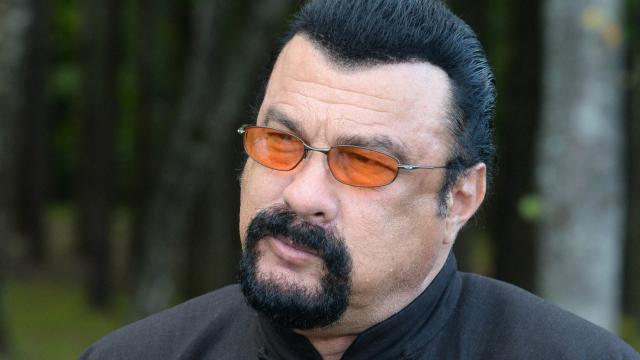 Steven Seagal To Pay Over $330,000 To The SEC For Promoting Bitcoiin. Yes, Bitcoiin