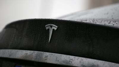 Tesla Job Listings Suggest The Company is Working on New Gaming Projects