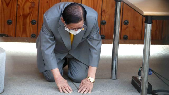 Shincheonji Church Leader Faces Possible Murder Probe Over Coronavirus Deaths In South Korea