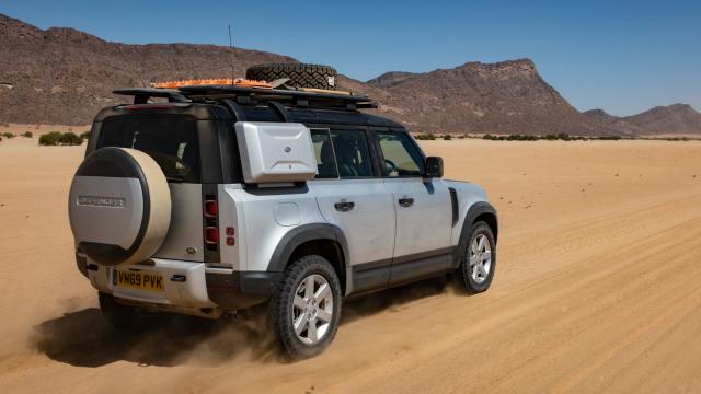 Here Are My Favourite 2020 Land Rover Defender Features After Field Testing In Africa