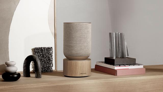 Am I Blind Or Does This $3,400 Speaker Kinda Look Like A Lamp?