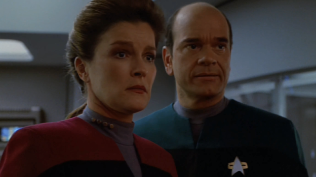 These Machine Learning-Enhanced Clips Might Be Our Only Chance Of Seeing HD Star Trek: Voyager Any Time Soon