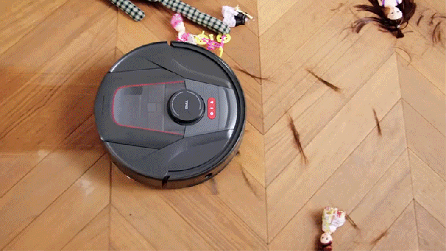This Robovac Helpfully Shreds Hair It Finds On The Floor