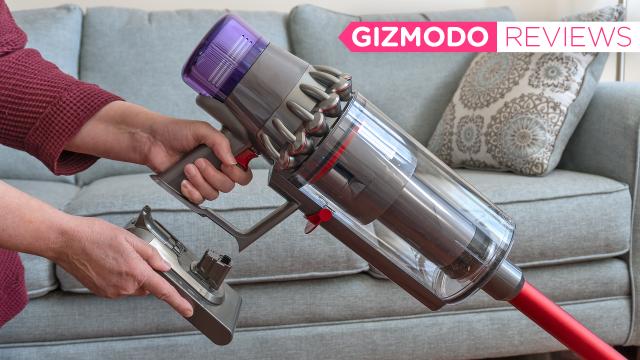 Dyson’s First Cordless Vacuum With Swappable Batteries Is A Proper Replacement For Corded Vacs