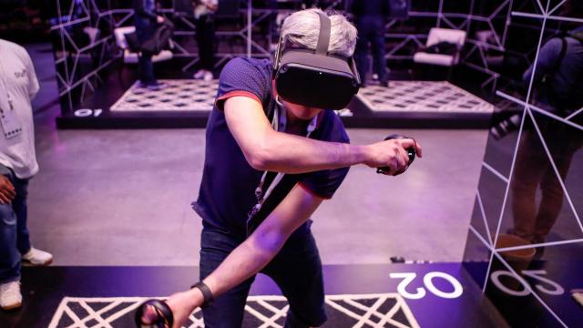 If Oculus Is Actually Making A Slimmer Quest VR Headset, I Might Buy It