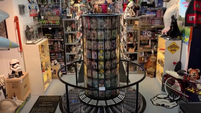 This Tour Of The World’s Largest Star Wars Collection Will Bring Tears To Your Eyes