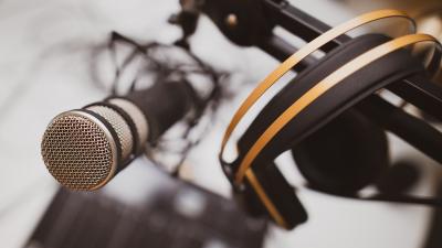 Everything You Need To Start Your Own Podcast On The Cheap
