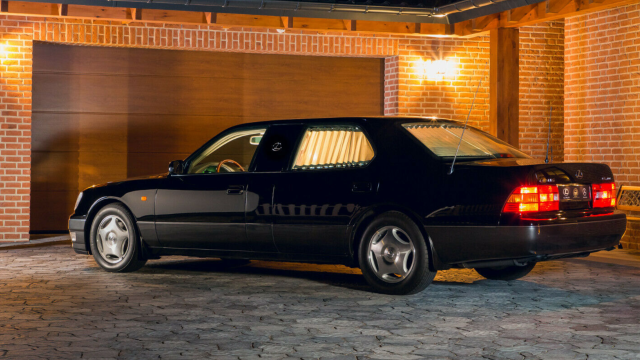 This Stretched Lexus LS400 Is Yet Another Kind Of Japanese Luxury