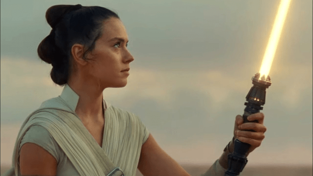 This Star Wars: The Rise Of Skywalker Concept Art Shows The Inner Workings Of Rey’s Cool Lightsaber