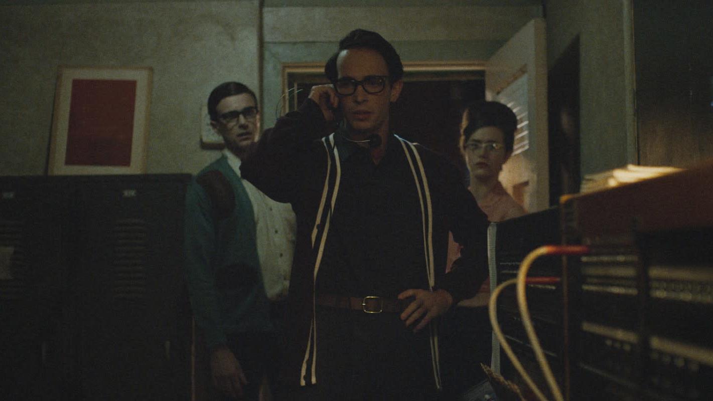 Everett (Jake Horowitz) takes a very important phone call. (Photo: Amazon Studios)