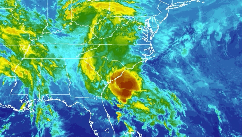 Tropical Storm Bertha makes landfall in South Carolina. (Gif: CIMSS)
