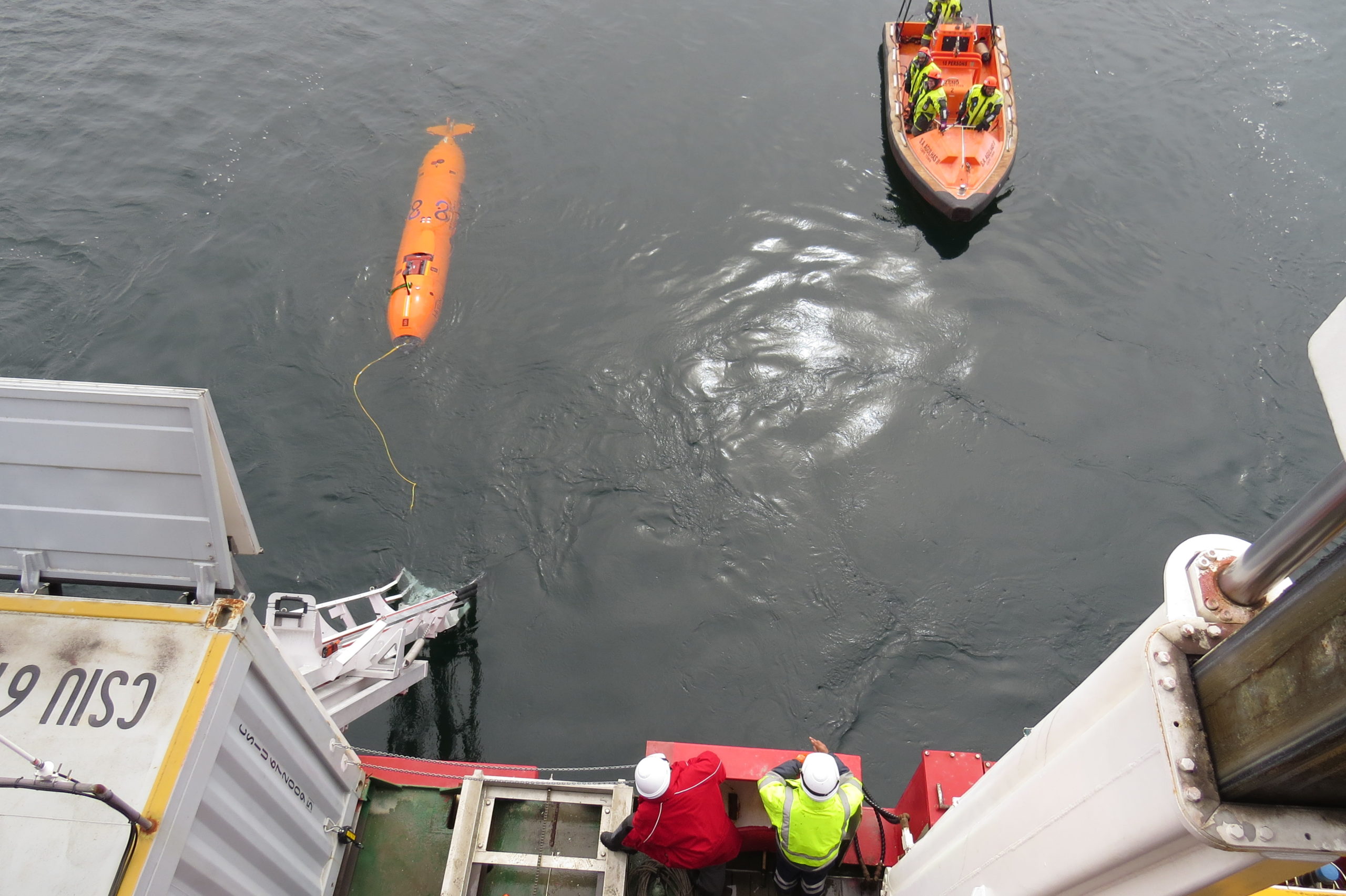 Launch of AUVs from Agulhas II (Photo: Julian Dowdeswell)