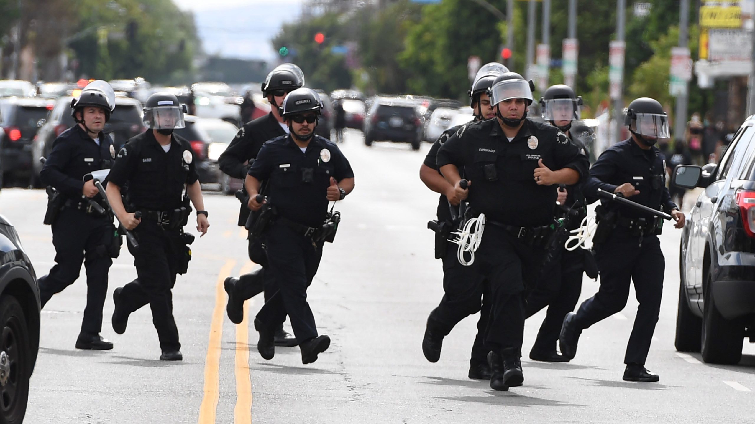 Officers mobilizing in Van Nuys, Los Angeles on June 1, 2020. (Photo: Robyn Beck, AP)