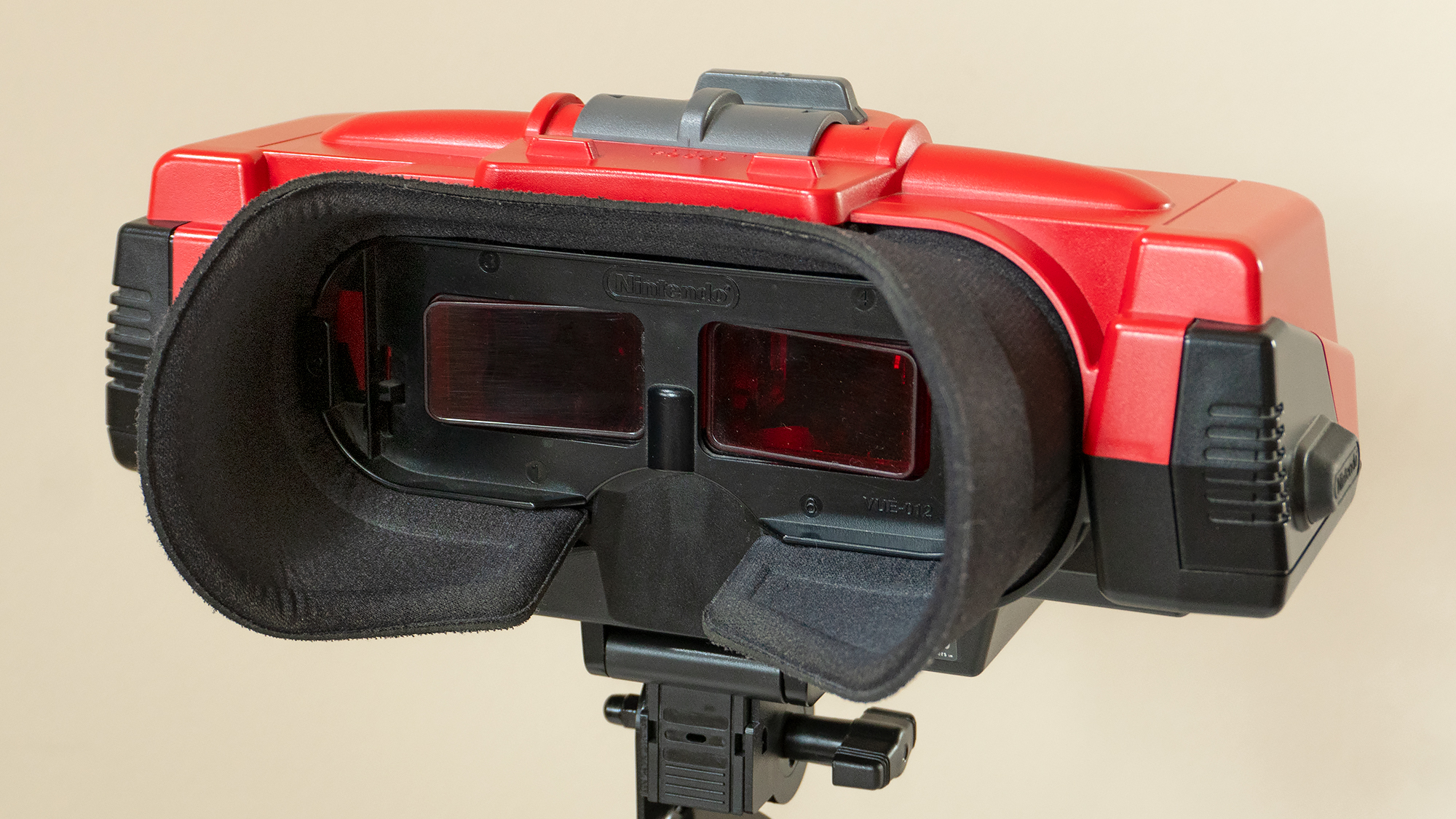 For health and safety reasons the Virtual Boy could only be played while it was awkwardly perched on a table. (Photo: Andrew Liszewski, Gizmodo)