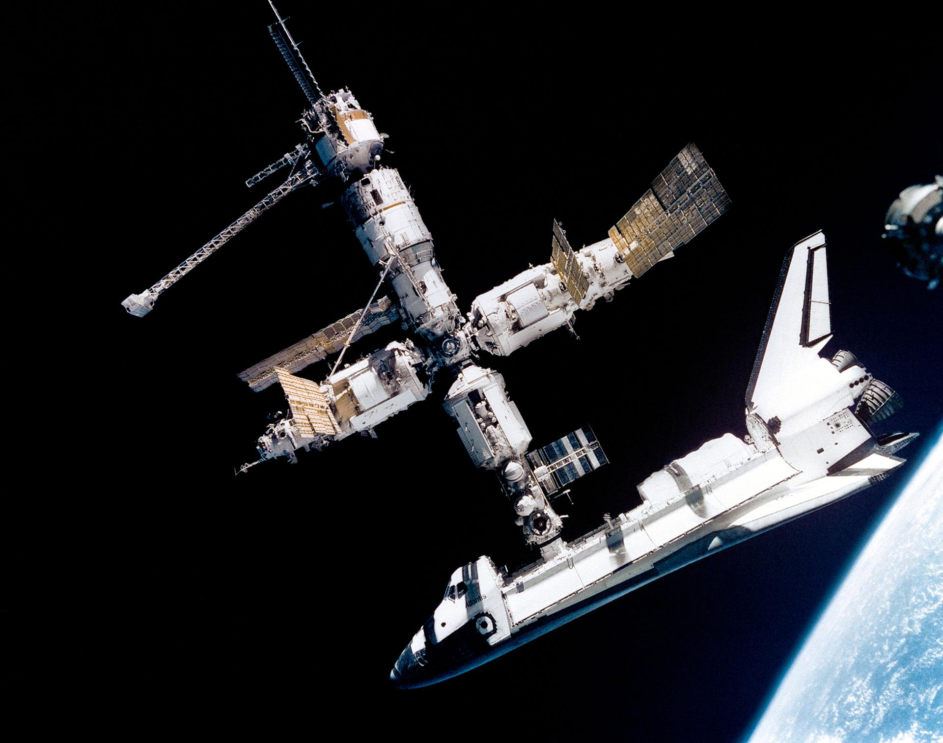 America Once Planned To Send An Apollo Spacecraft To A Soviet Space Station