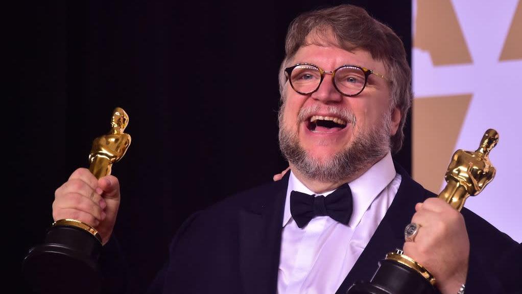 Guillermo del Toro winning Oscars for The Shape of Water in 2018. (Photo: FREDERIC J. BROWN, AFP via Getty Images)