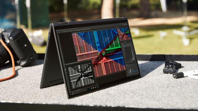 Lenovo’s 14-inch Flex 5G Is the World’s First 5G Laptop