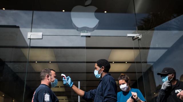Apple Is Closing Some U.S. Stores Again in States With Rising Coronavirus Cases