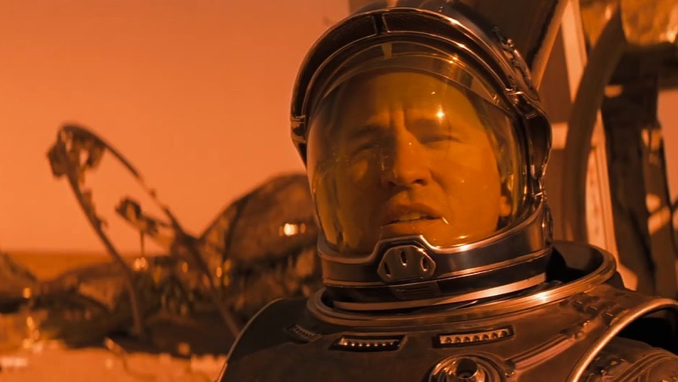 Kilmer finds he's no fan of Mars in Red Planet. (Image: Warner Bros.)