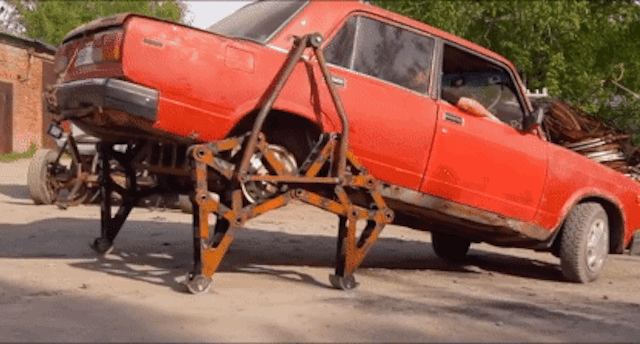 Russians Build A Walking Car And It’s Creepier Than You Expect