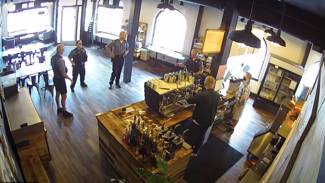 Cops Enter Oregon Coffee Shop, Prove to Be Absolute Arseholes About Masks