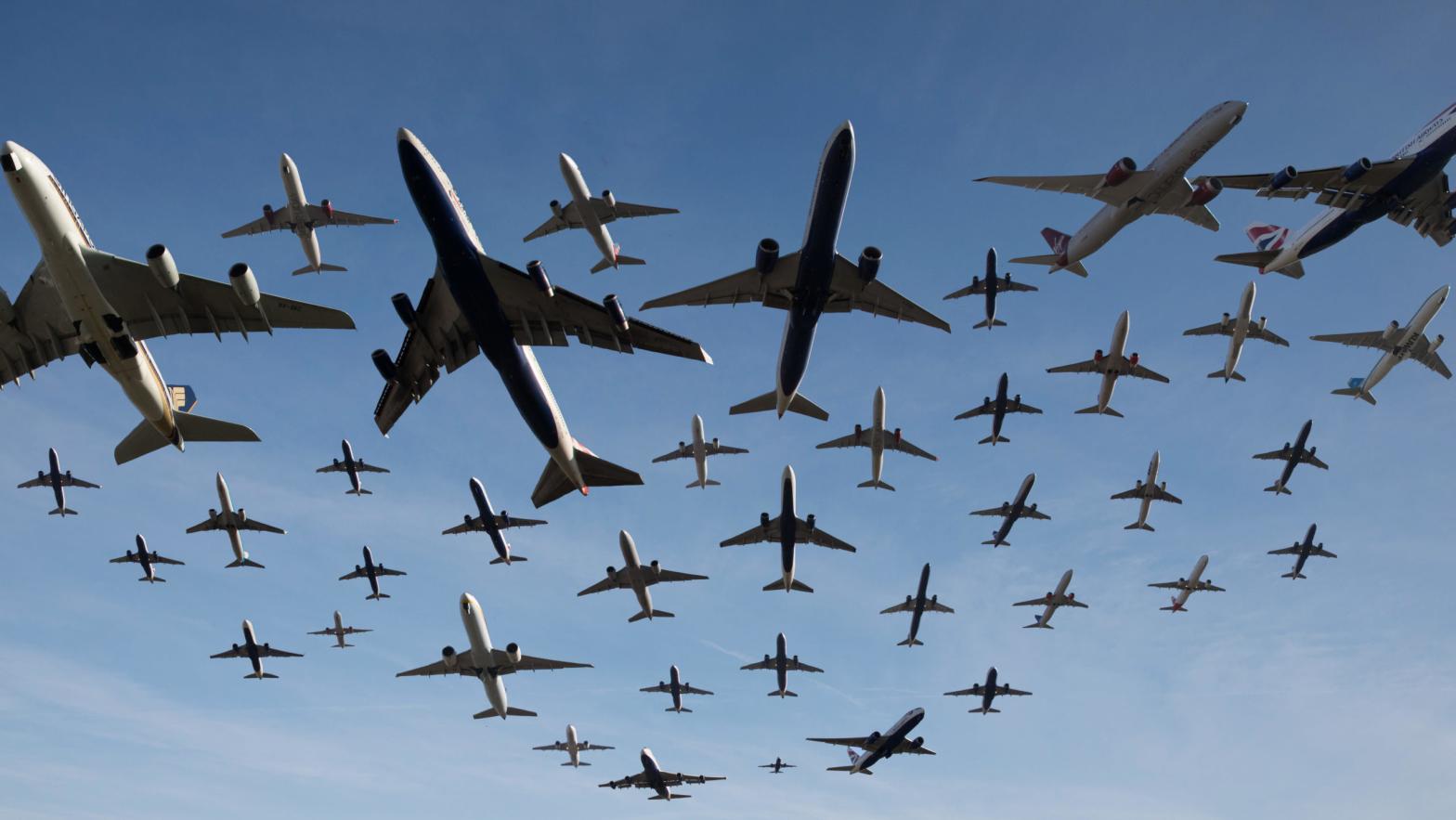 A composite photo of planes taking off from Heathrow Airport over the course of an hour. (Photo: Dan Kitwood, Getty Images)