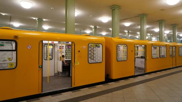 Berlin Wants People To Stop Wearing Deodorant On Public Transport In Order To Fight Coronavirus