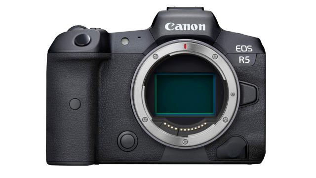 The EOS R5 Looks Like the Beastly Full-Frame Mirrorless Cam That Canon Fans Wanted All Along