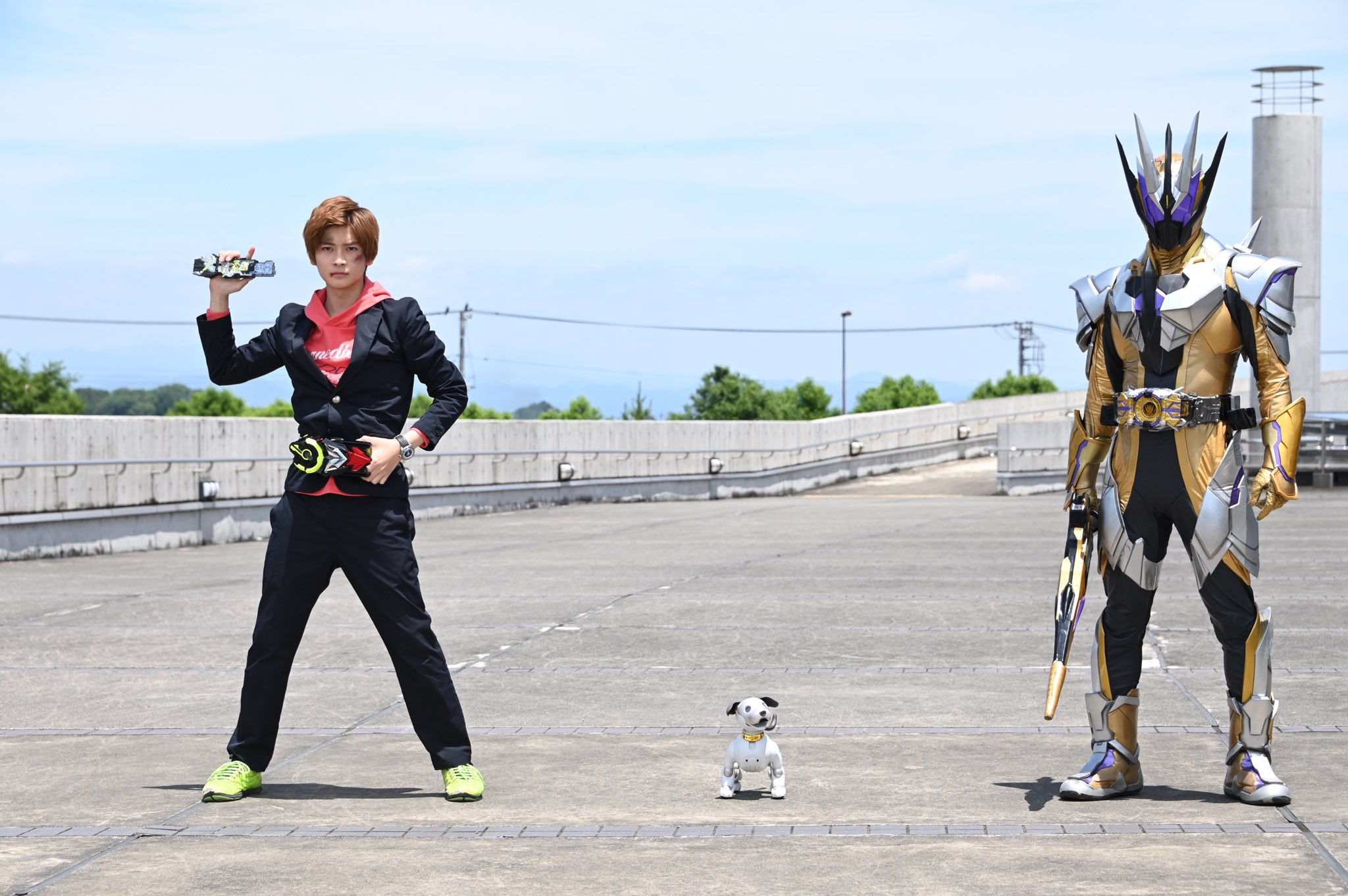 Aruto, Thouser, and, err, Thouser get ready for a fight. Please, god, let the Aibo fight. (Image: Toei)
