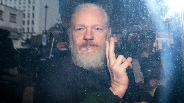 Pro-Transparency Group Releases Secret Files on the Case Between Julian Assange and the U.S. Government