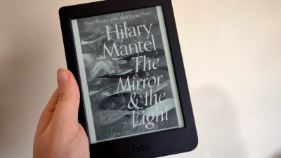 The Kobo Nia is the Perfect Pint-Sized Reading Companion