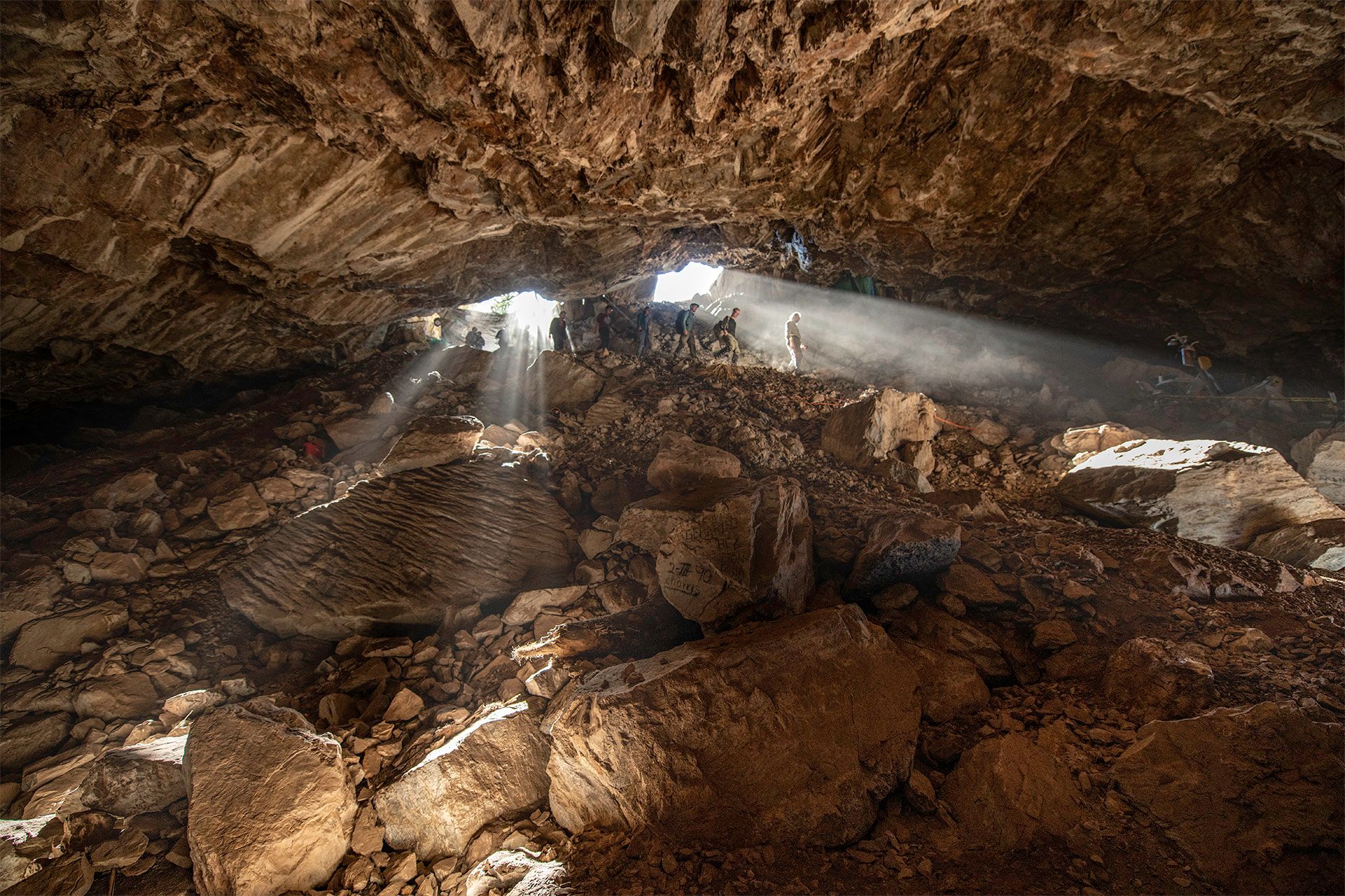 Team members entering Chiquihuite cave. (Image: Devlin A. Gandy)
