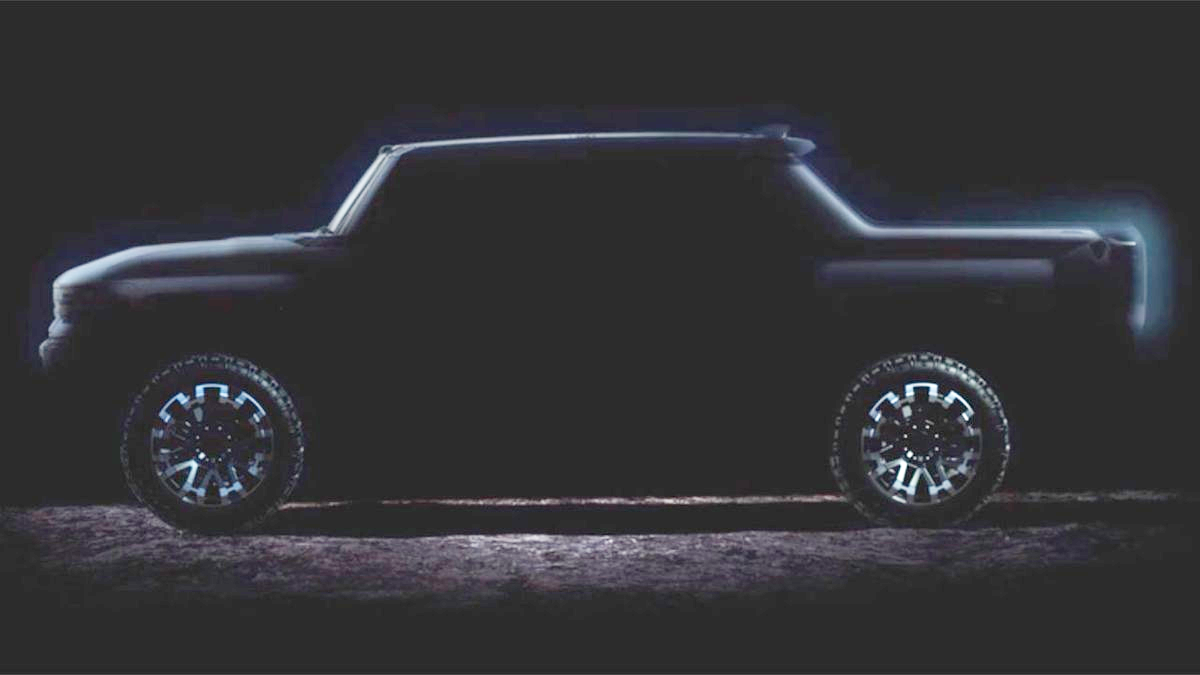 New 2022 GMC Hummer Electric Truck Images Show A Sail Pillar And A Short Bed