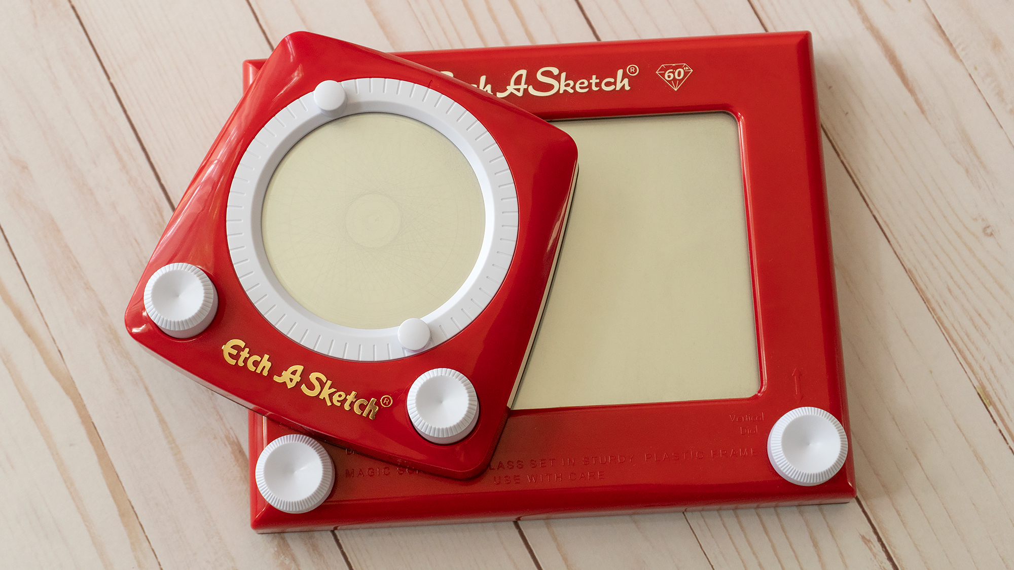 One curious issue with the new Etch A Sketch Revolution is that it was all but impossible to completely erase the screen, no matter how hard you shake it. (Photo: Andrew Liszewski - Gizmodo)