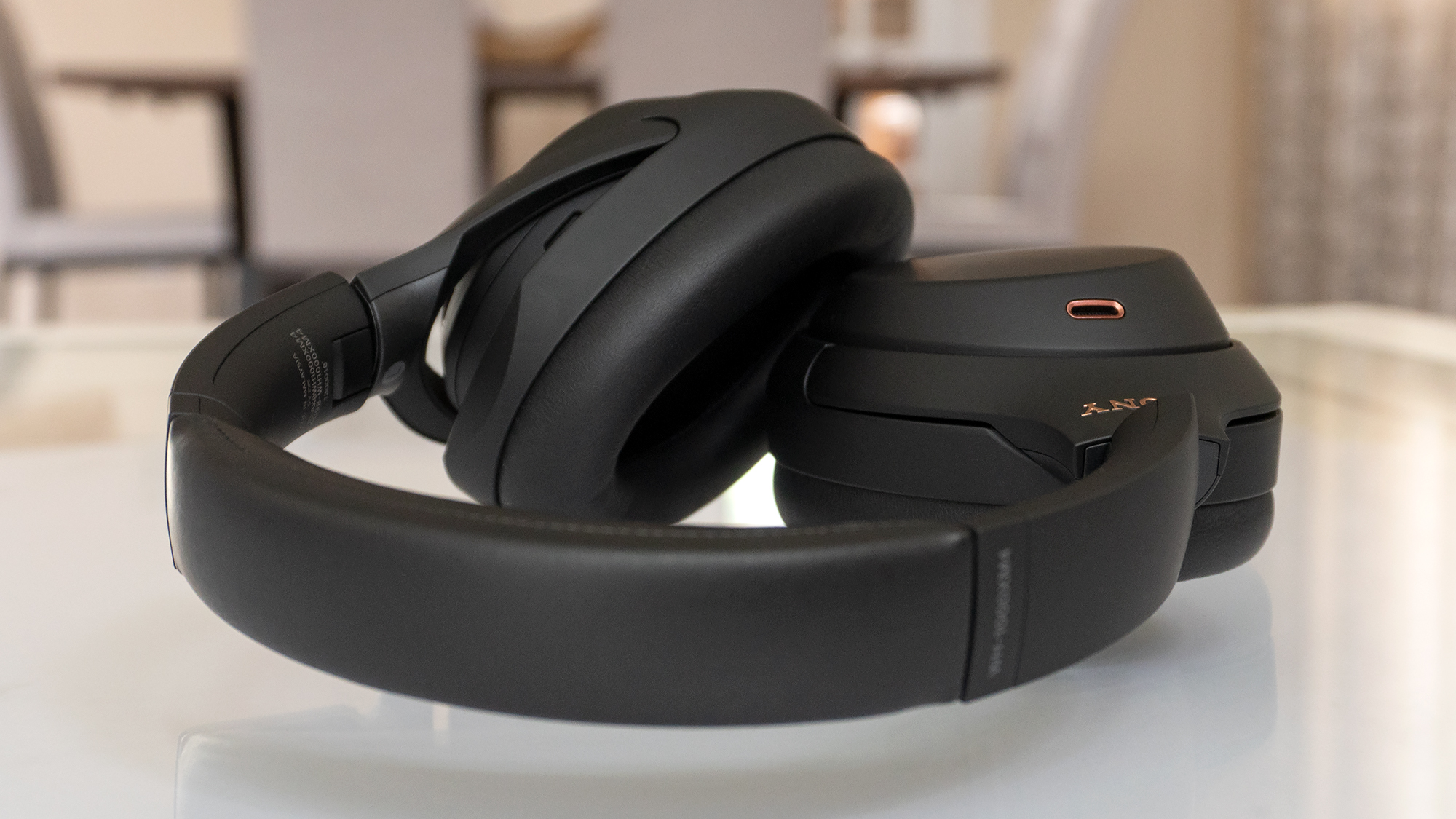 The WH-1000XM4 headphones aren't necessarily a must-have upgrade, but if you use multiple devices all day long, the ability to connect to two Bluetooth devices simultaneously with intelligent automatic switching is hard to live without. (Photo: Andrew Liszewski/Gizmodo)