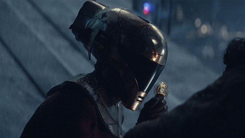 Zorii runs a very different version of the Spice Runners compared to her mother, but the helmet remains. (Image: Lucasfilm)