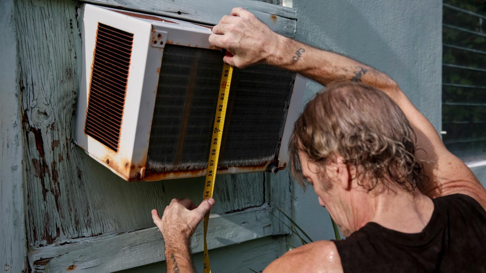 More heat means more AC means more heat. (Photo: Adam Delgiudice, Getty Images)