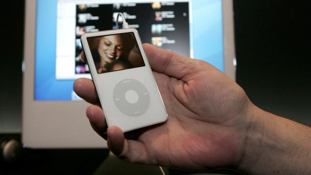 Ex-Apple Engineer Says U.S. Government May Have Built a Top-Secret Geiger Counter Out of an iPod