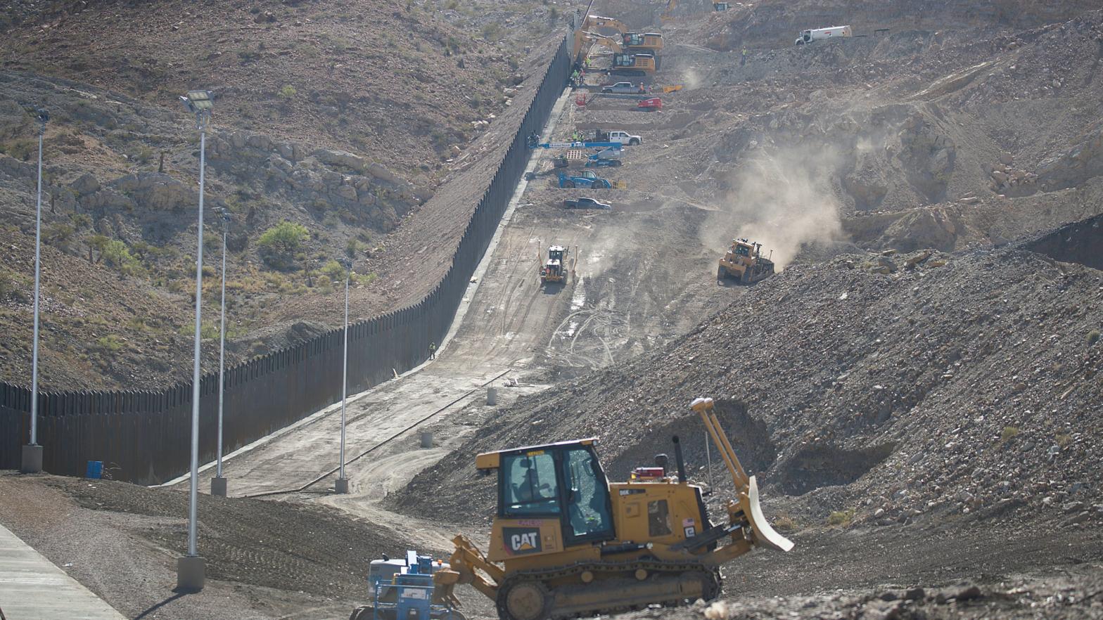 A section of U.S.-Mexico border wall being constructed by We Build the Wall in Sunland Park, June 2019. (Photo: Joe Raedle, Getty Images)