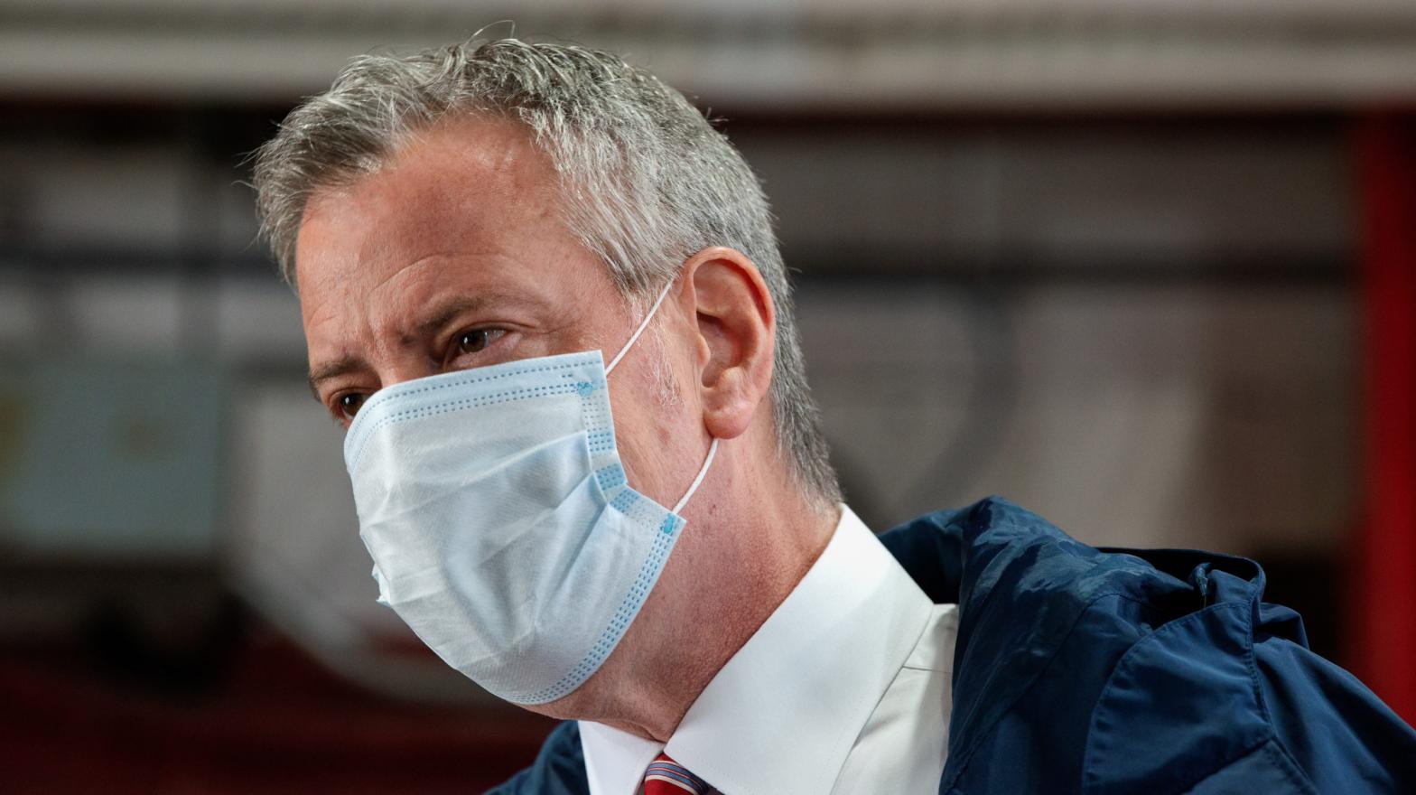 New York City Mayor Bill DeBlasio speaks to firefighters on May 4, 2020, in New York City.  (Photo: Bryan Thomas, Getty Images)