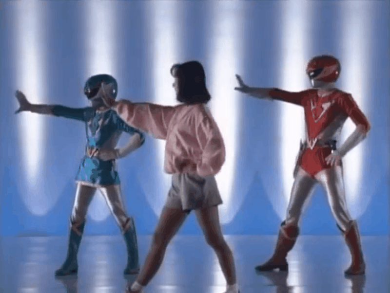 Gotta get them lunges in. (Gif: Toei)