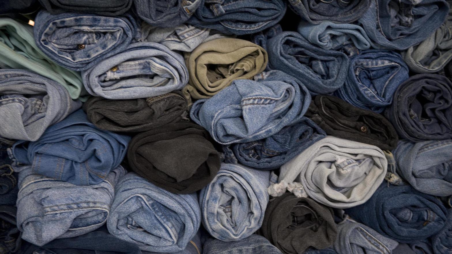 Turns out the Sisterhood of the Travelling Pants was really about pollution. (Photo: Jim Watson/AFP, Getty Images)