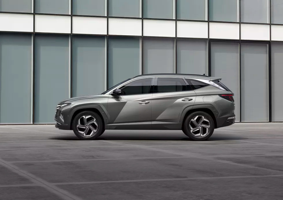 The 2022 Hyundai Tucson Is A Bold And Tech-Heavy Compact CUV