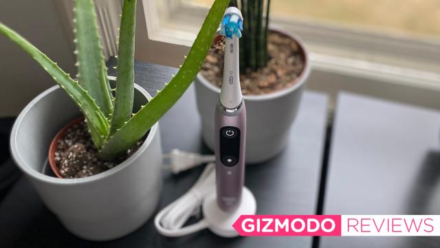 This $400 AI-Powered Toothbrush Left Me With That Post-Dentist, Just-Got-Robbed Kind of Feeling