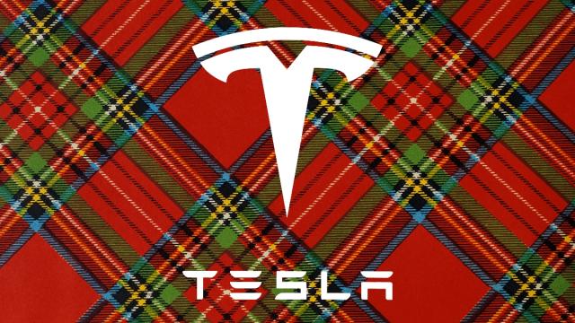 Tesla Announces Model S Plaid But Devastatingly, It’s Not Plaid