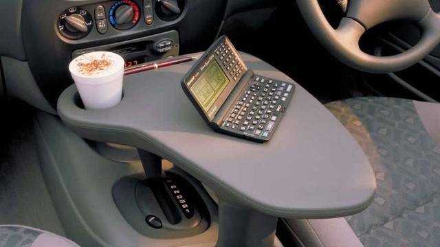 Ford Actually Offered Aussies This Driver’s Work Table in the 90s and I Think It’s Amazing