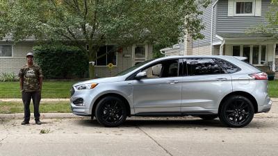 Ford Surprises Charitable Lawn-Mower With A Replacement For His 530,000 KM 2012 Ford Edge