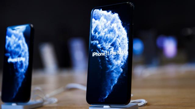 If Your iPhone’s Battery Is Evaporating With iOS 14, You Are Not Alone