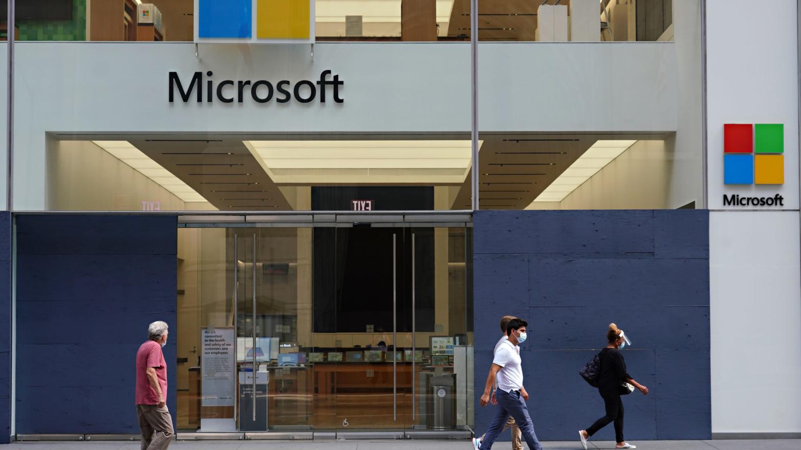 A Microsoft store on Aug. 3, 2020 in New York. (Photo: Cindy Ord, Getty Images)