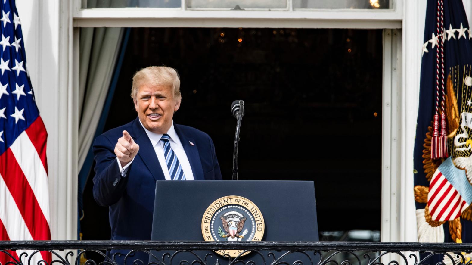 U.S. President Donald Trump addresses a rally in support of law and order on the South Lawn of the White House on October 10, 2020 in Washington, D.C. (Photo: Samuel Corum, Getty Images)
